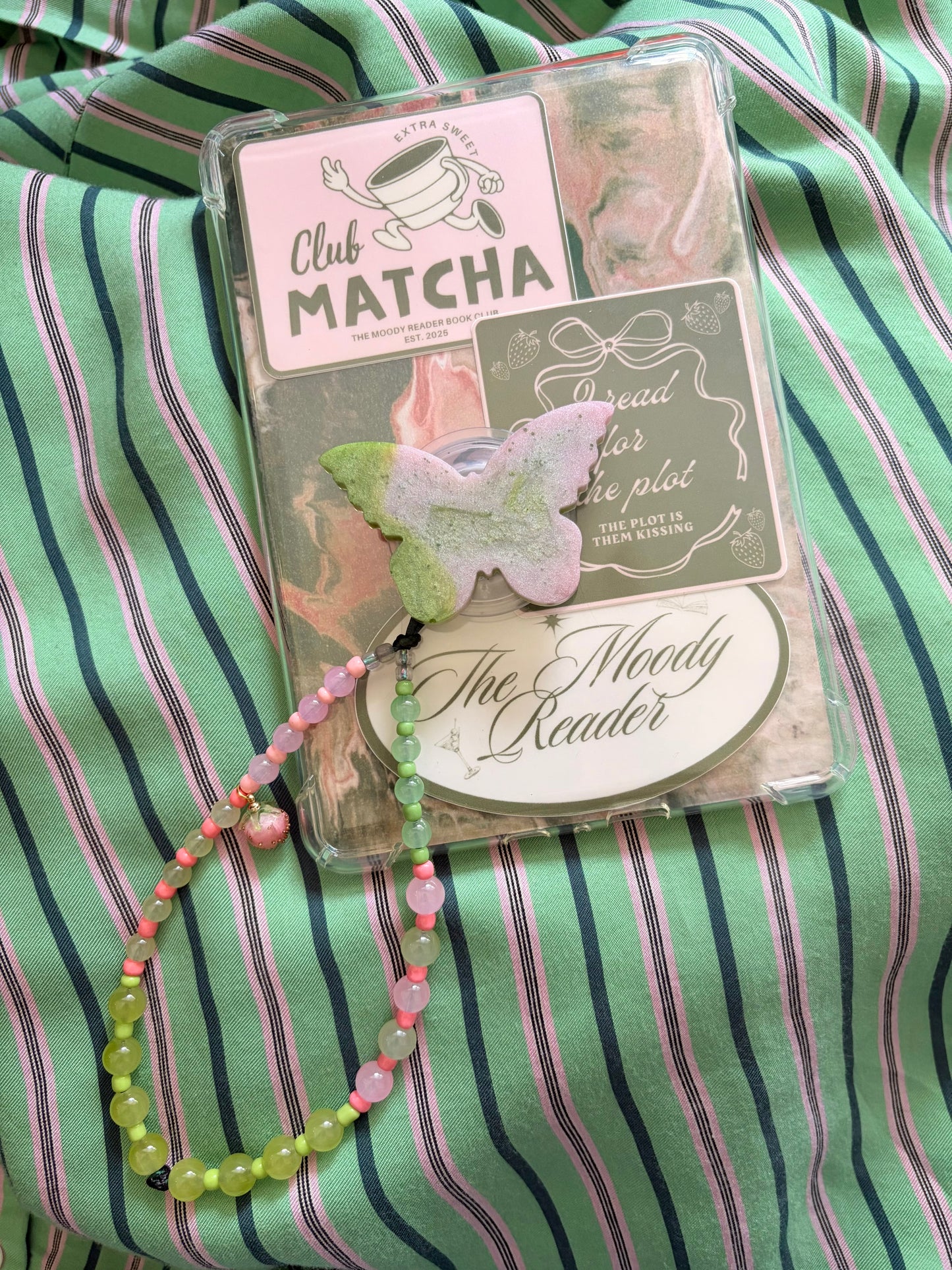 STRAWBERRY MATCHA KINDLE CHAIN
