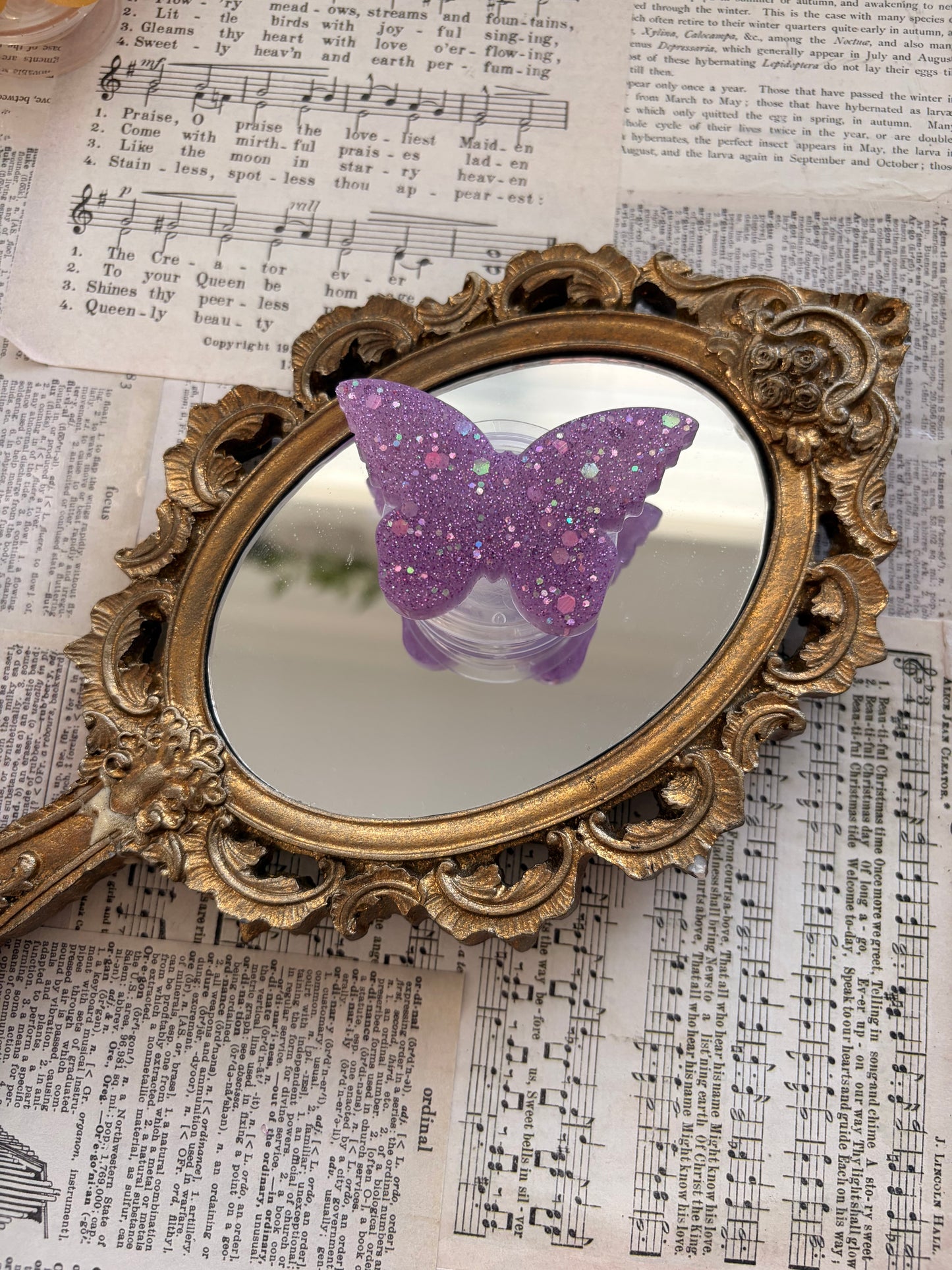 BUTTERFLY KISS KINDLE GRIP