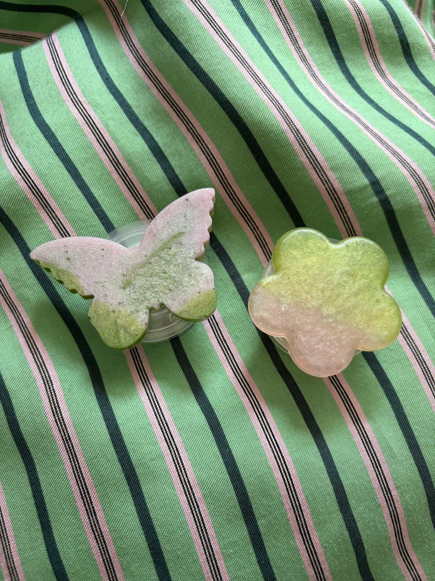 STRAWBERRY MATCHA KINDLE GRIP