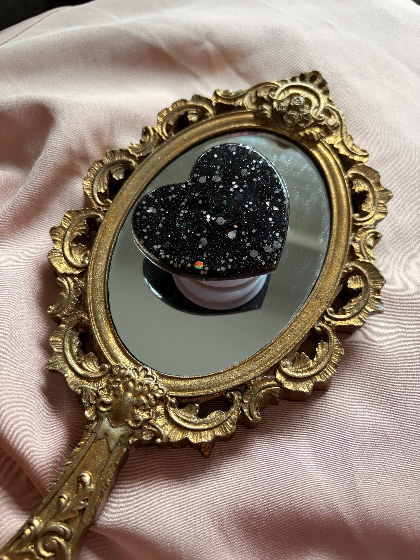 HEARTTHROB KINDLE GRIP