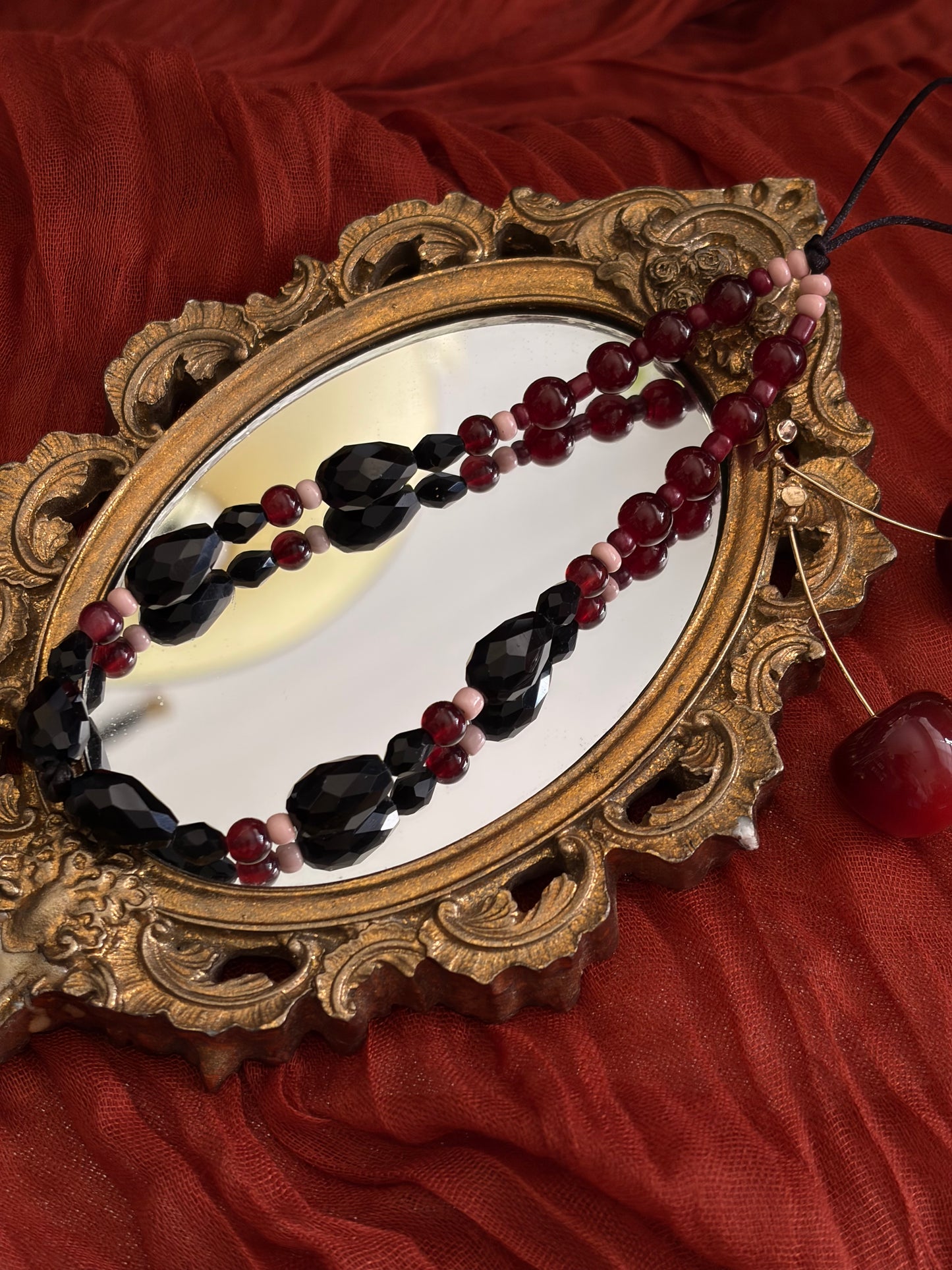 BLACK CHERRY WHISKEY KINDLE CHAIN