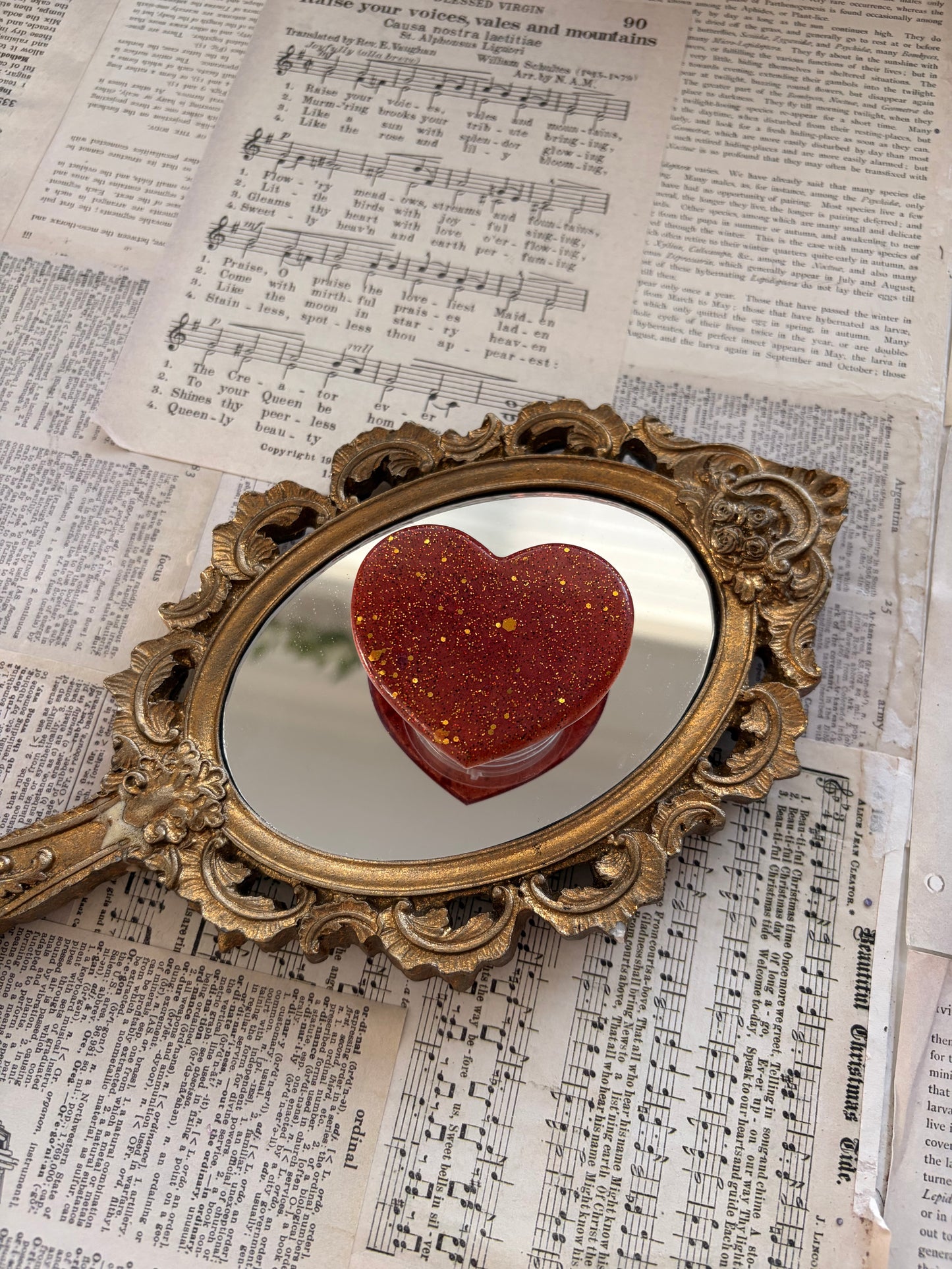 HEARTTHROB KINDLE GRIP