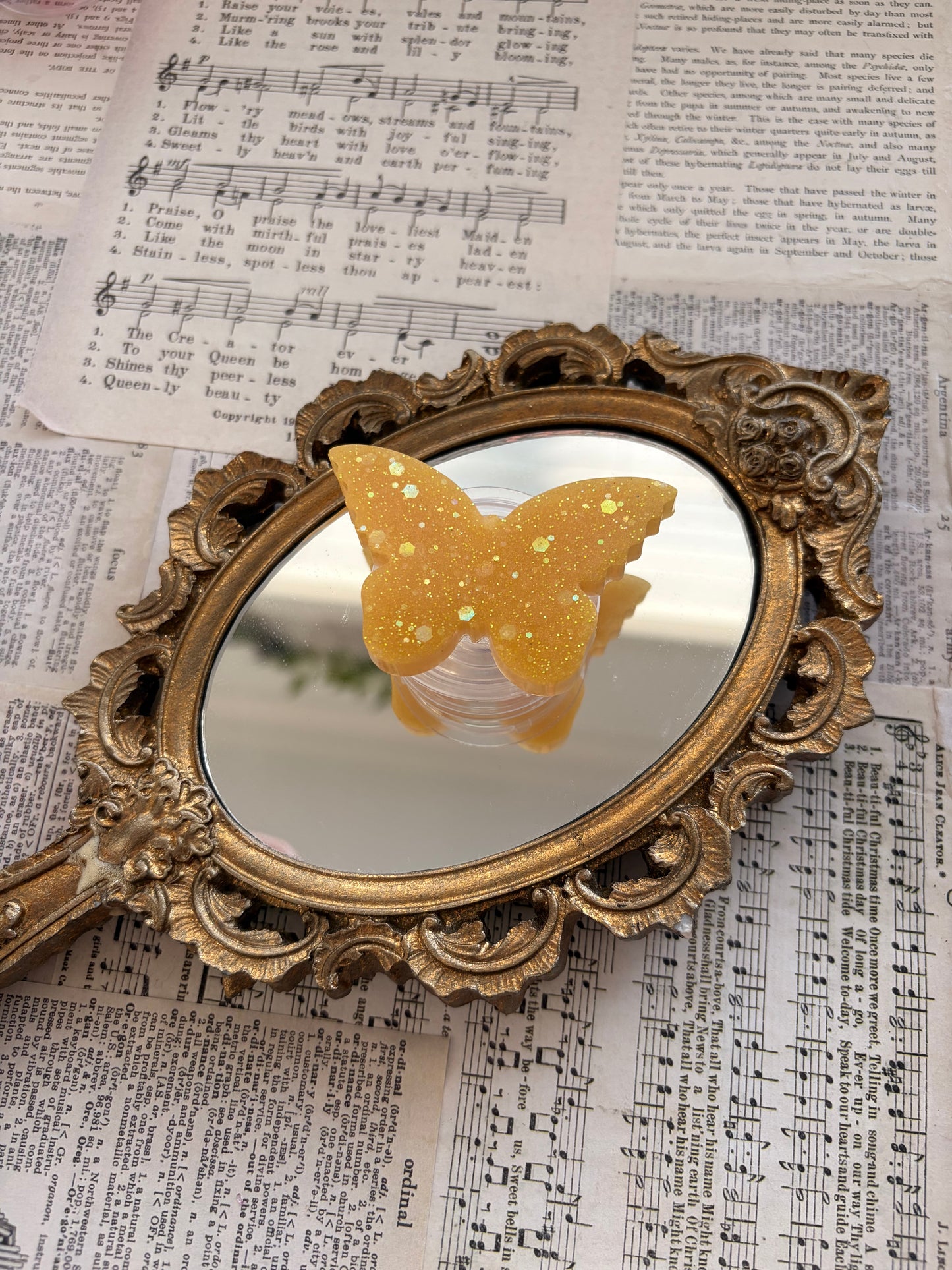 BUTTERFLY KISS KINDLE GRIP