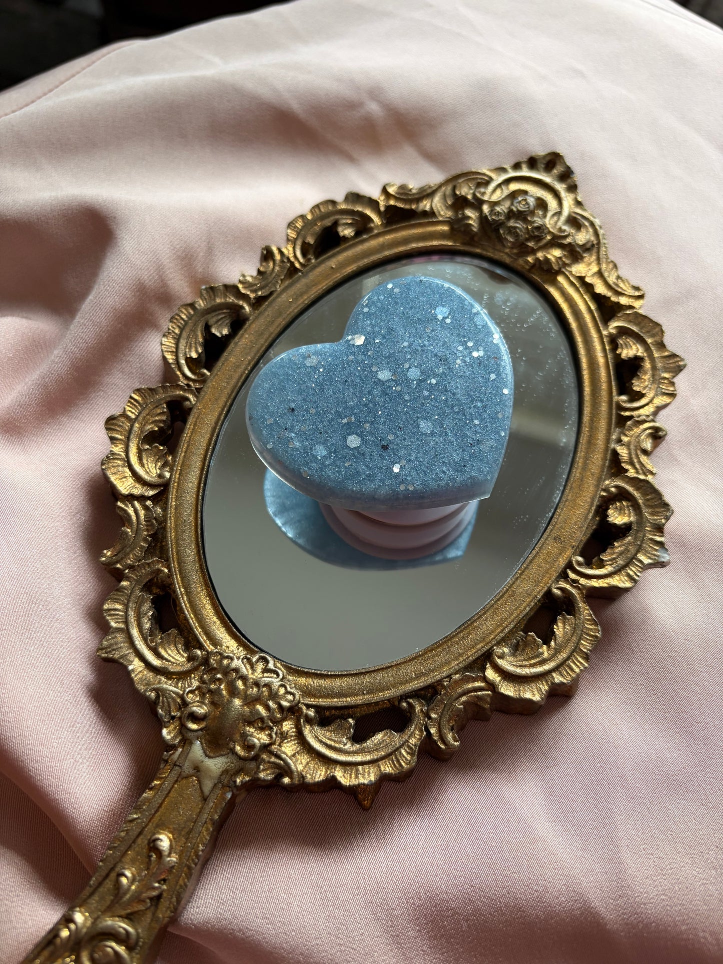 HEARTTHROB KINDLE GRIP